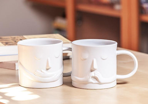 MATTE LOVE/ HUG MUGS